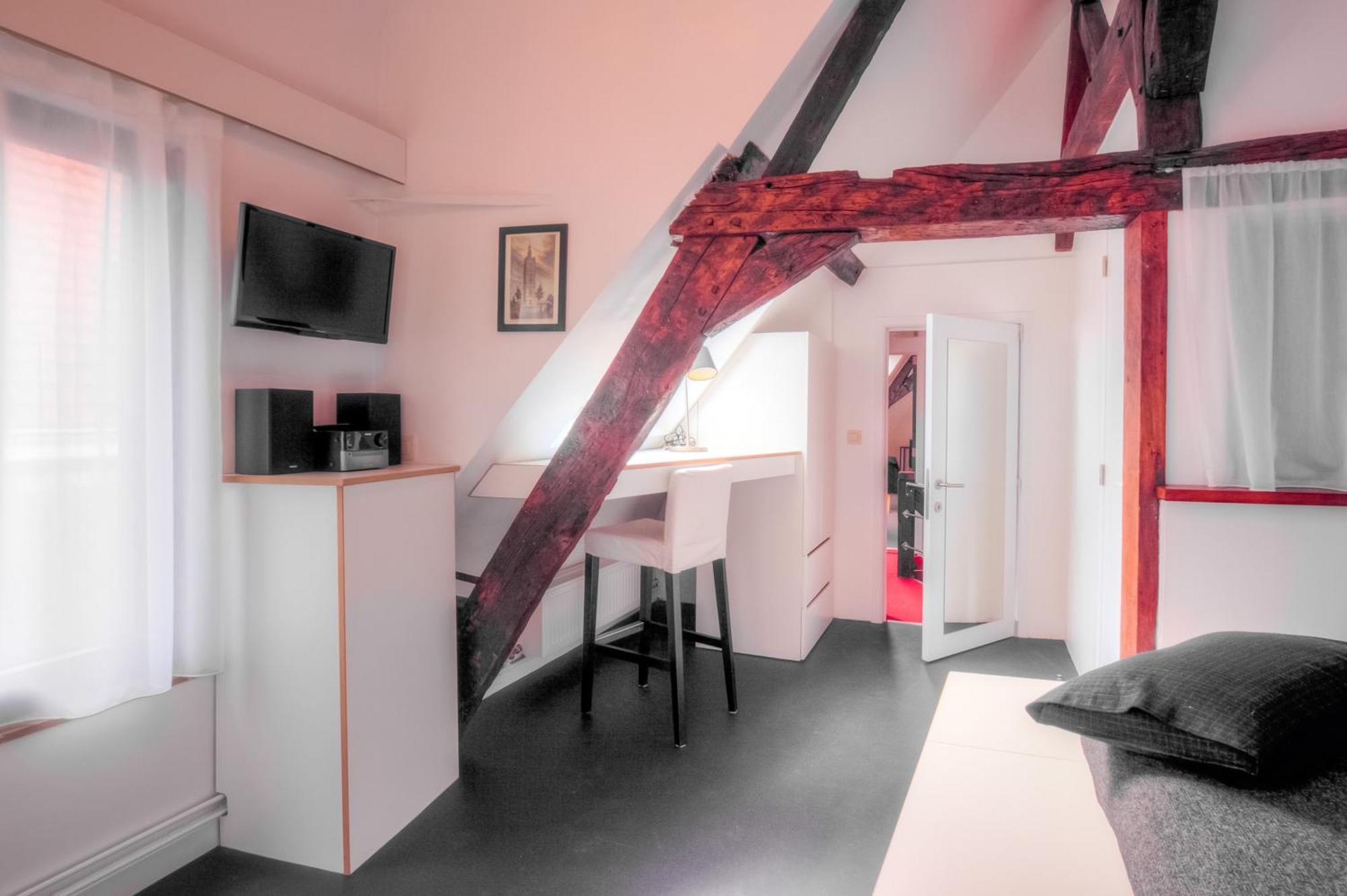 Mons Dragon House Hotel Kültér fotó